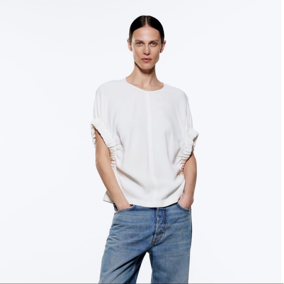 NWT Zara Ruched Sleeve Blouse in White - Picture 1 of 11